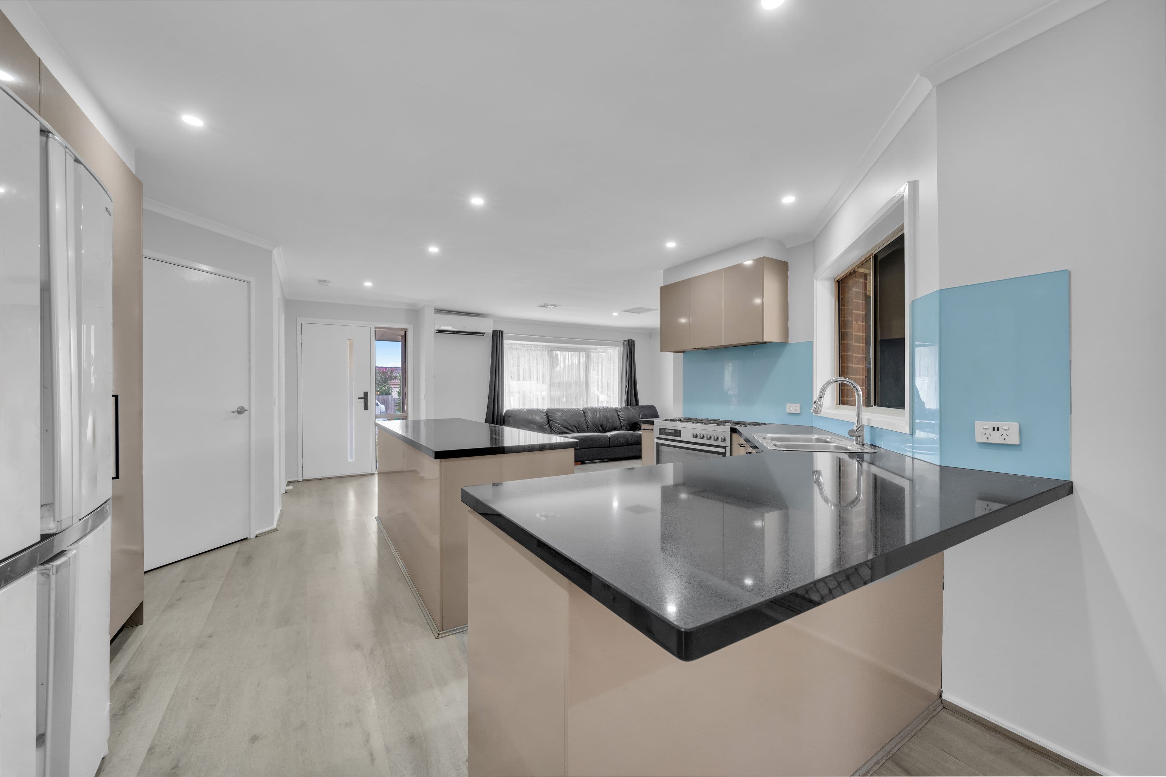 11 Oakwood Drive, Carrum Downs VIC 3201, Carrum Downs - Thumbnail 4