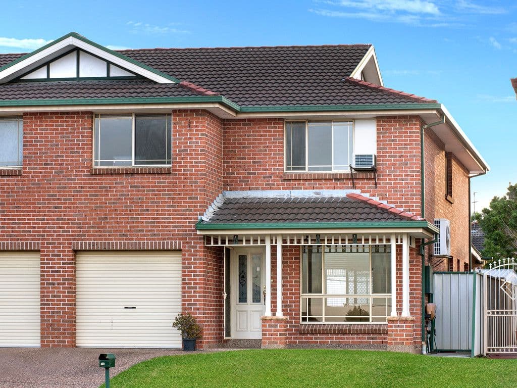 15 Gallipoli Street, Bossley Park - Image 1