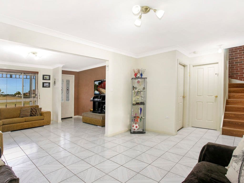 15 Gallipoli Street, Bossley Park - Thumbnail 2