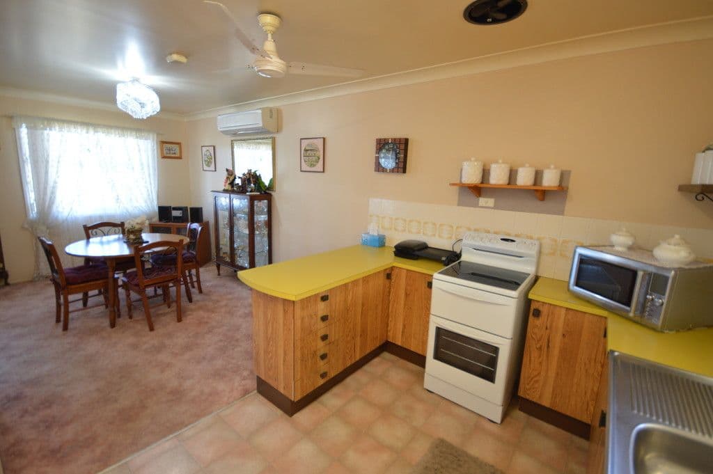 16 Kane Crescent, Coffs Harbour NSW 2450, Coffs Harbour - Thumbnail 6