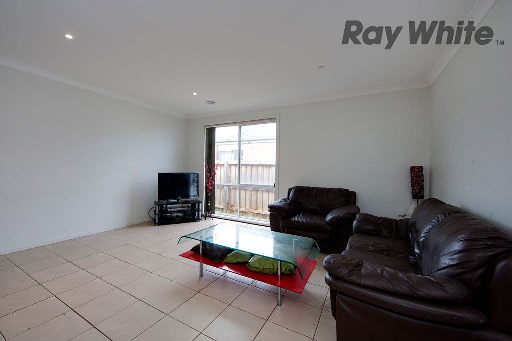 45 Hamish Drive, TARNEIT VIC 3029, Tarneit - Thumbnail 2