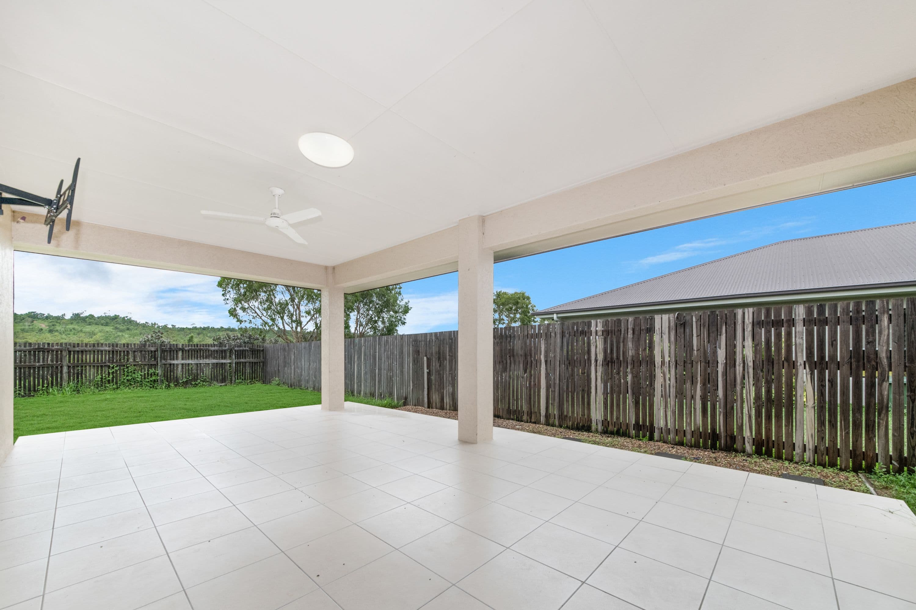 99 Daintree Drive, Bushland Beach QLD 4818, Bushland Beach - Thumbnail 7