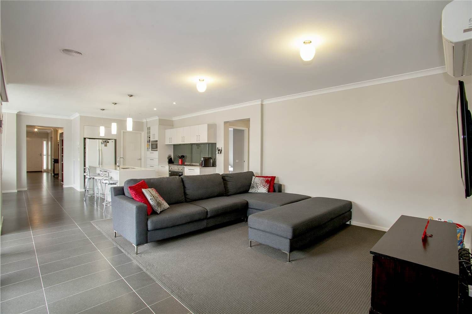 26 Nankeen Avenue, LARA VIC 3212, Lara - Thumbnail 3