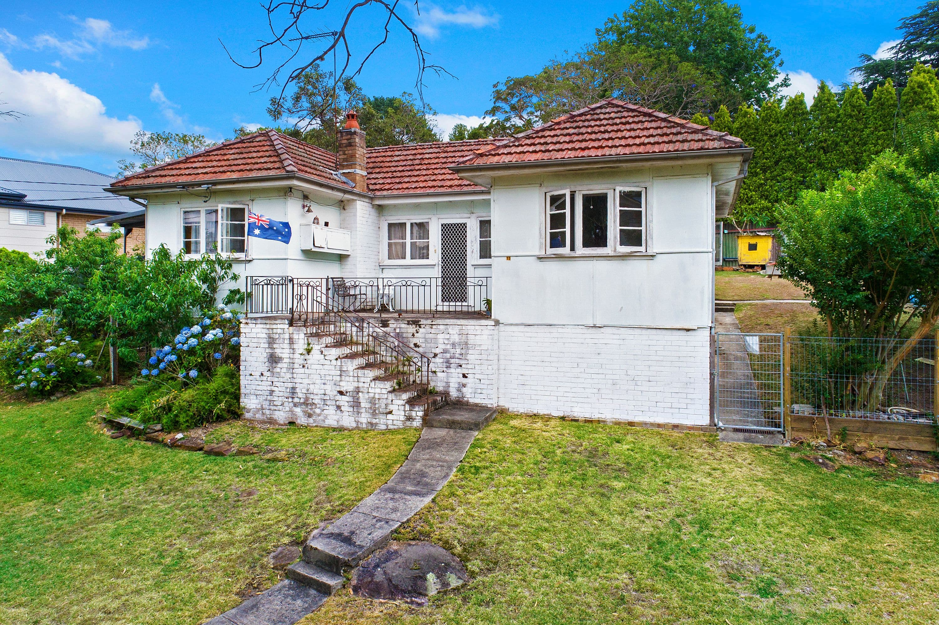 15 Bushlands Avenue, Hornsby Heights - Image 1