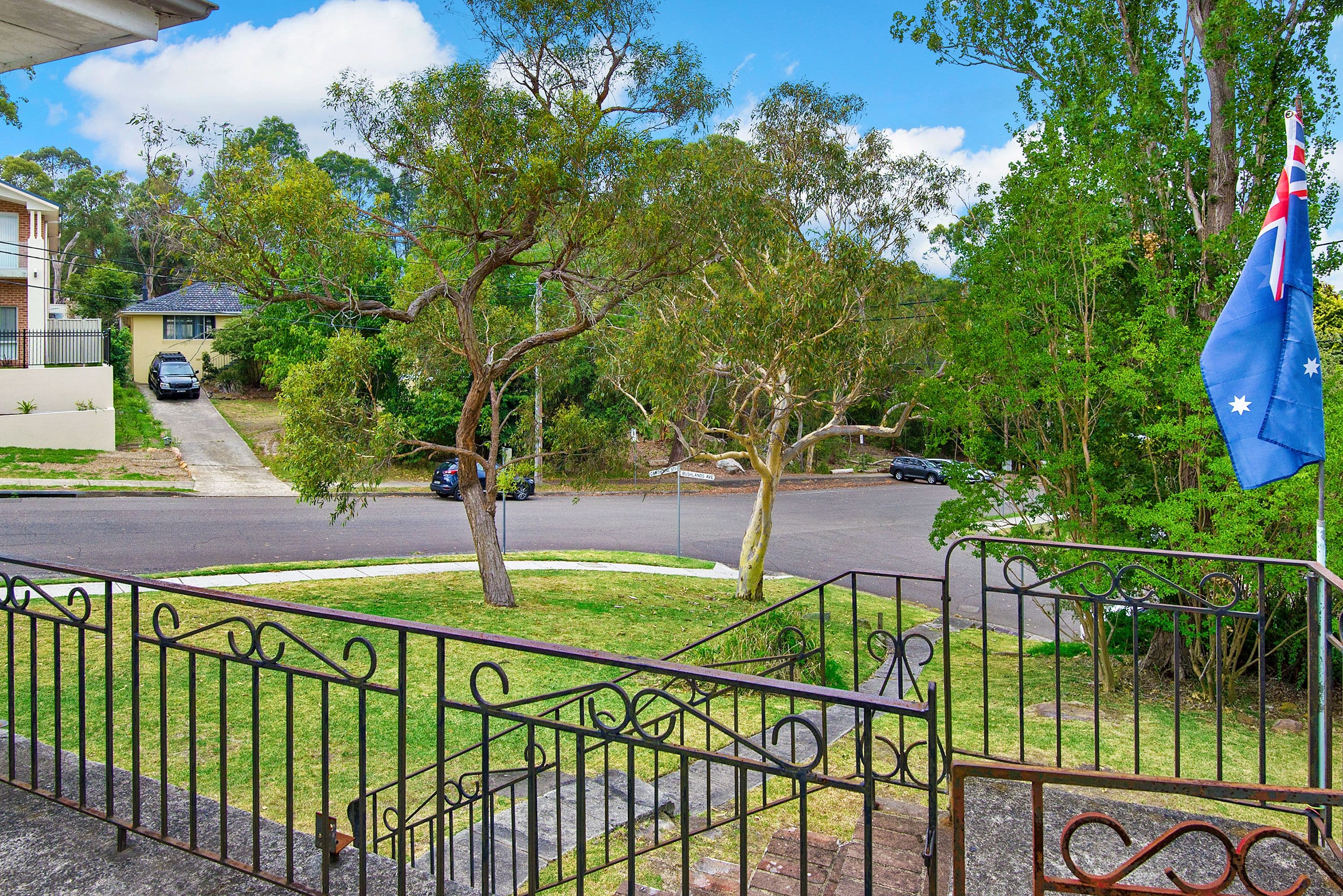 15 Bushlands Avenue, Hornsby Heights - Thumbnail 2