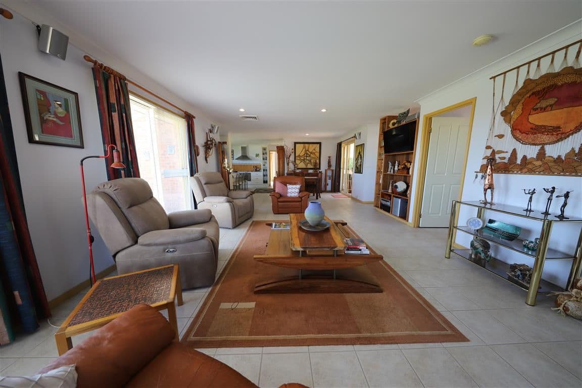 639 Wee Jasper Road, Tumut - Thumbnail 5