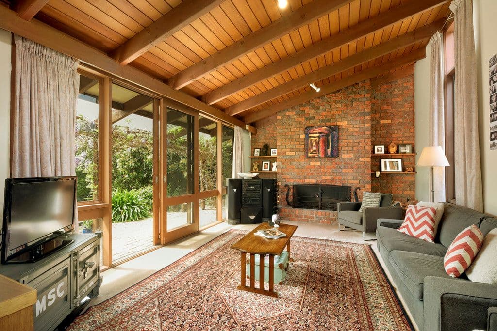 33 Sinclair Avenue, Templestowe Lower VIC 3107, Templestowe Lower - Thumbnail 2