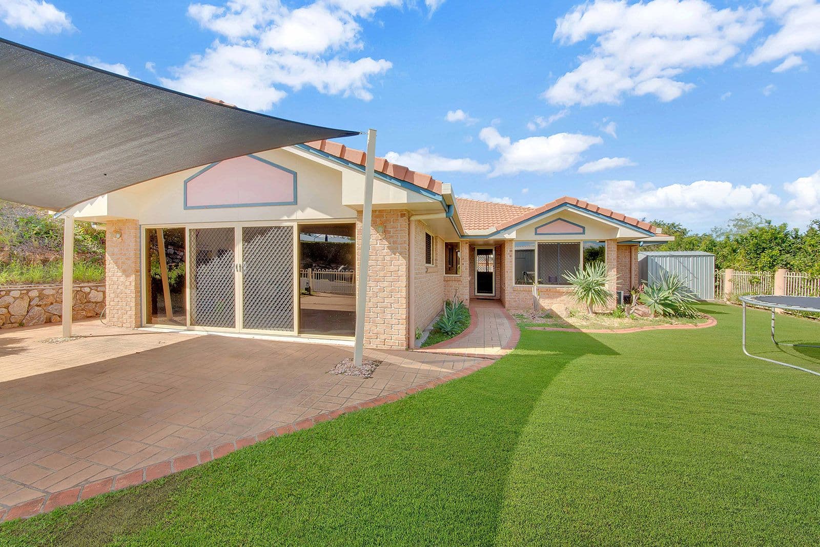 4 Forsyth Court, Tannum Sands QLD 4680, Tannum Sands - Image 1