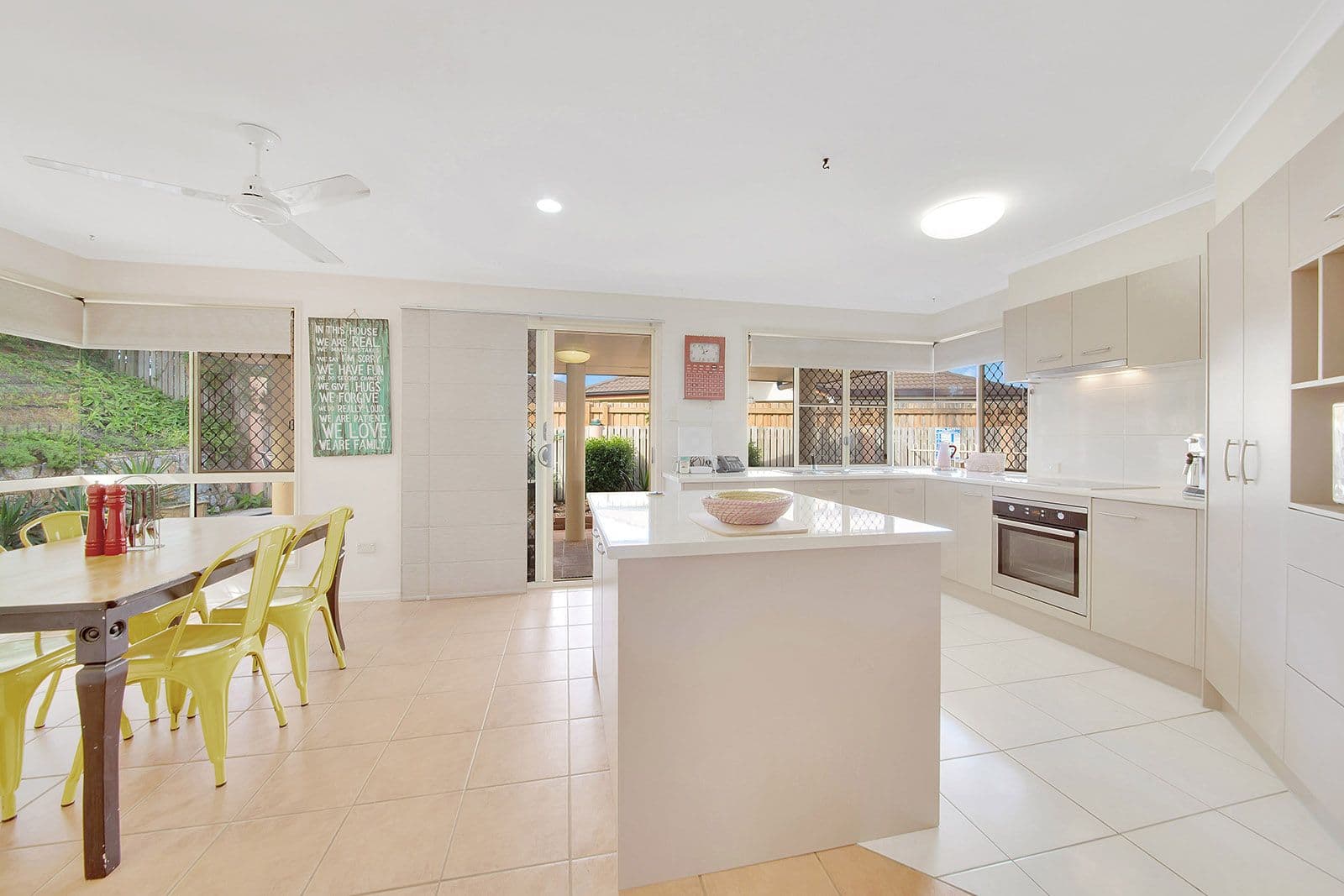 4 Forsyth Court, Tannum Sands QLD 4680, Tannum Sands - Thumbnail 5