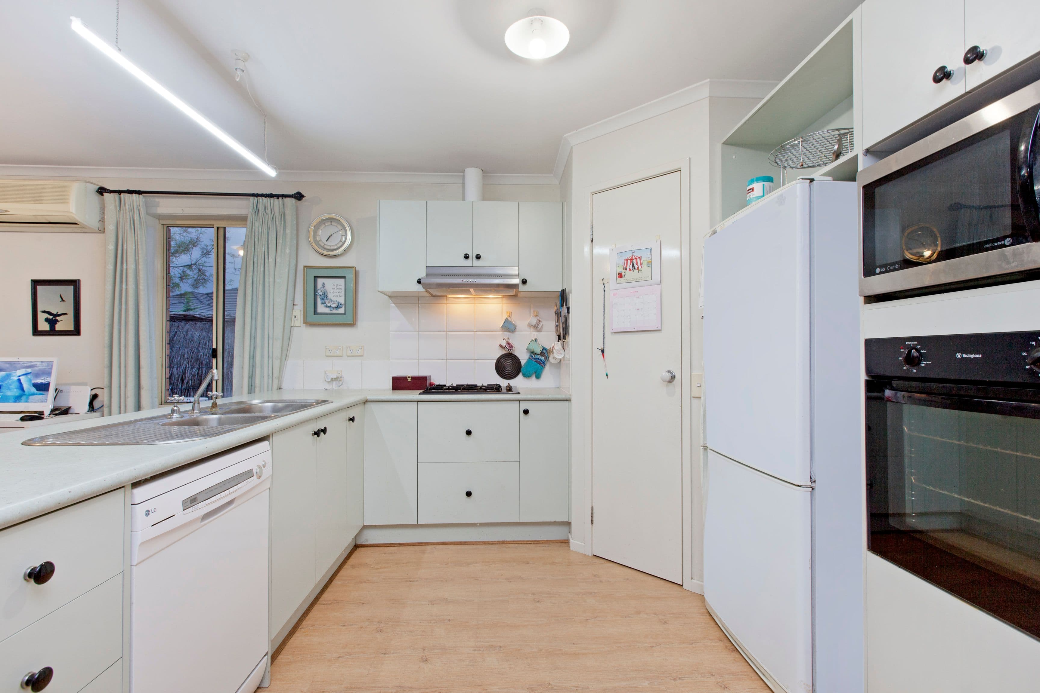 3 Rockingham Drive, Lightsview SA 5085, Lightsview - Thumbnail 3