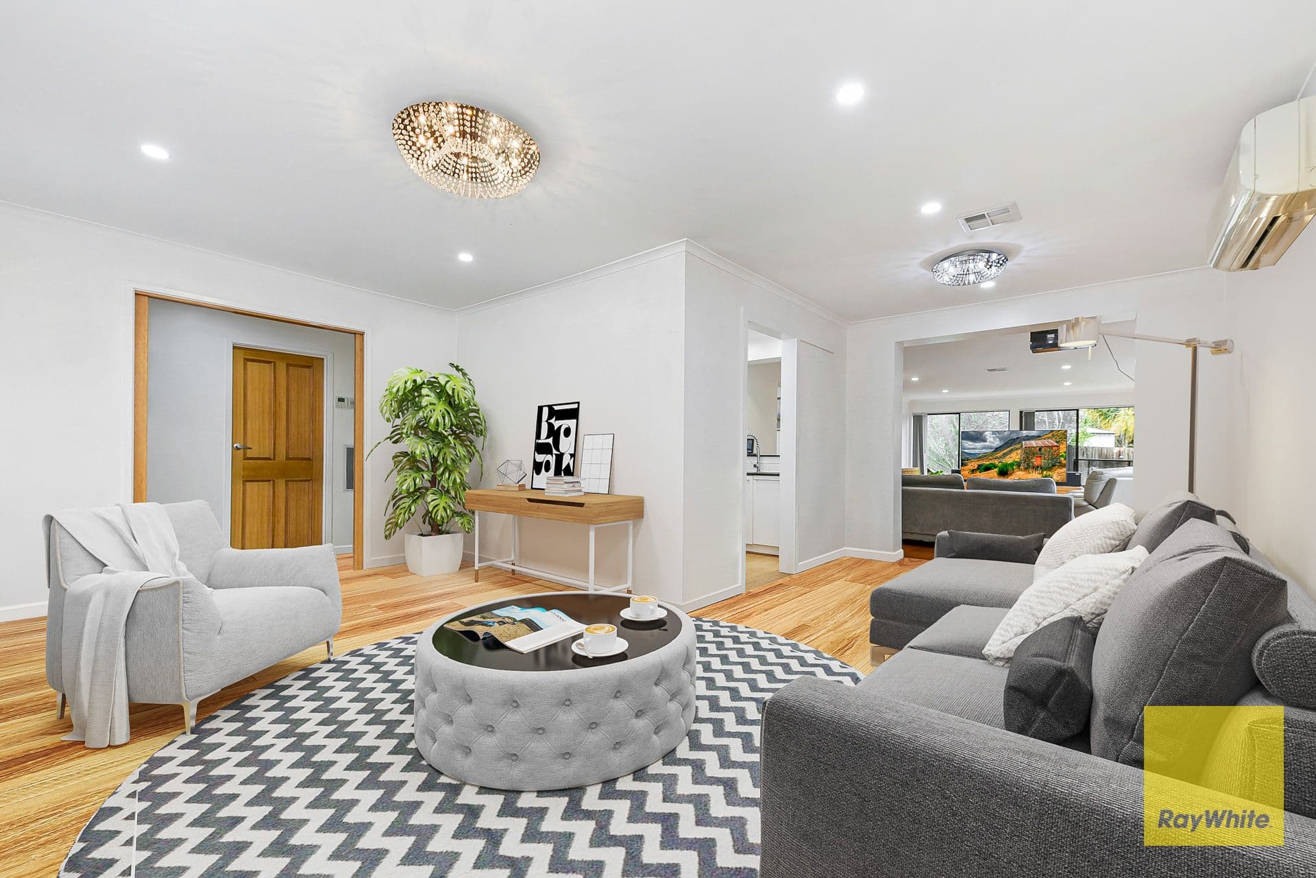 34 Skye Crescent, Endeavour Hills VIC 3802, Endeavour Hills - Thumbnail 2
