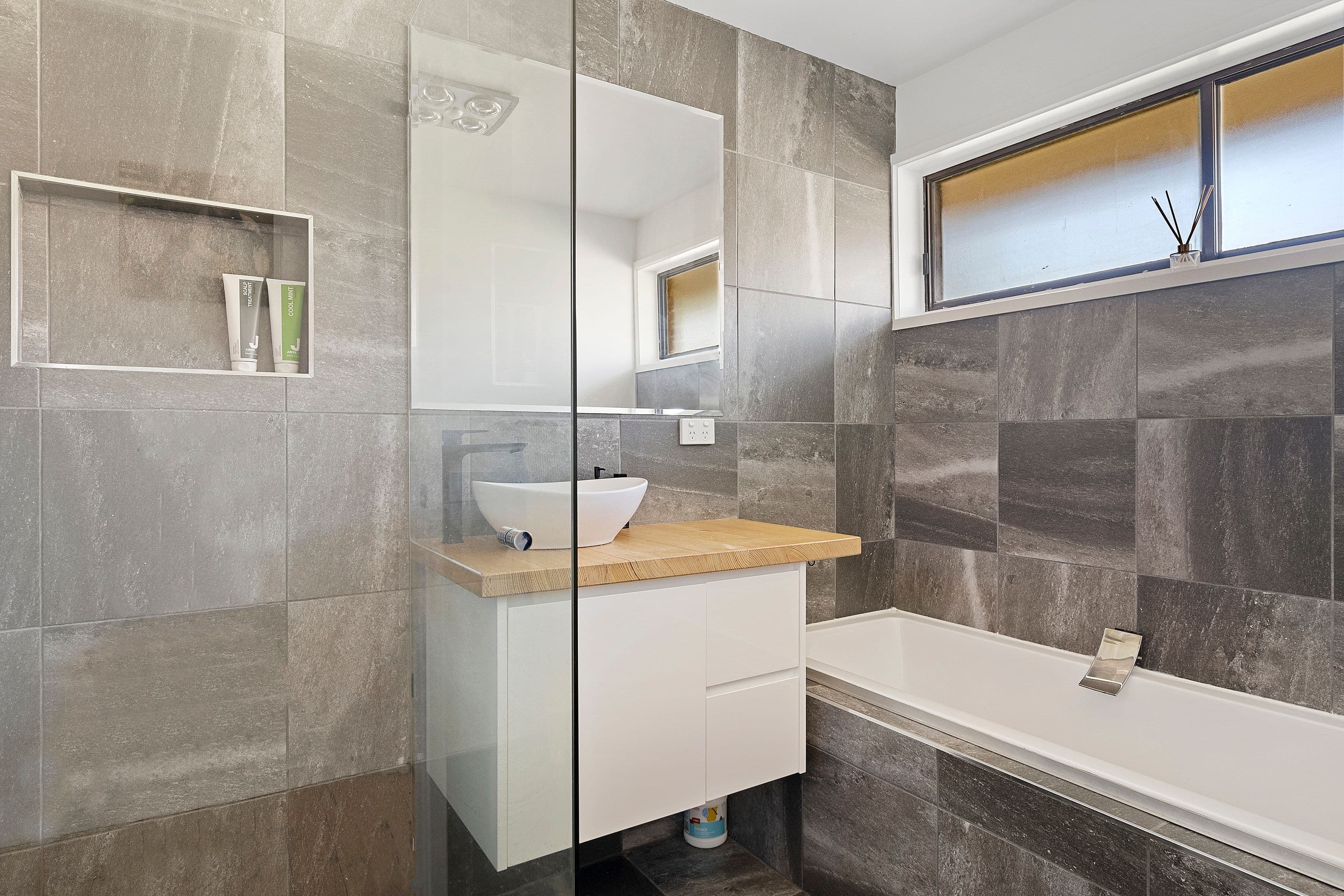 17 Kirily Court, White Hills VIC 3550, White Hills - Thumbnail 8