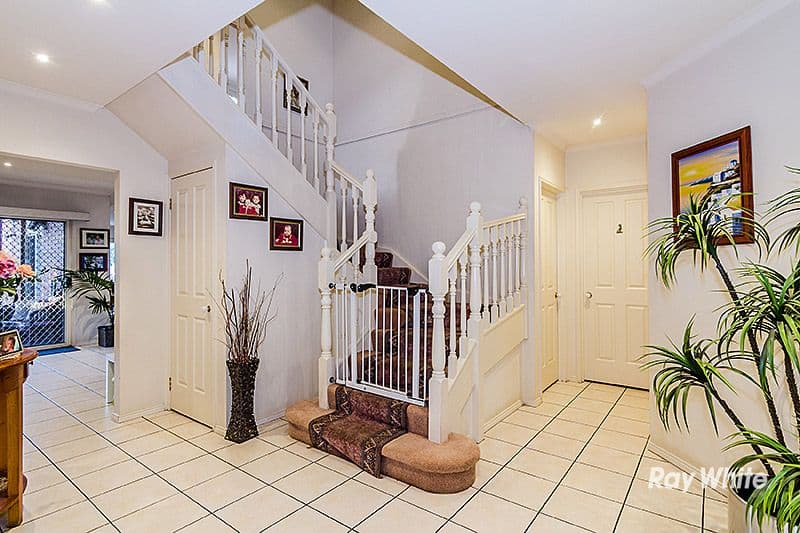 12 Sugarloaf Avenue, Lynbrook VIC 3975, Lynbrook - Thumbnail 2