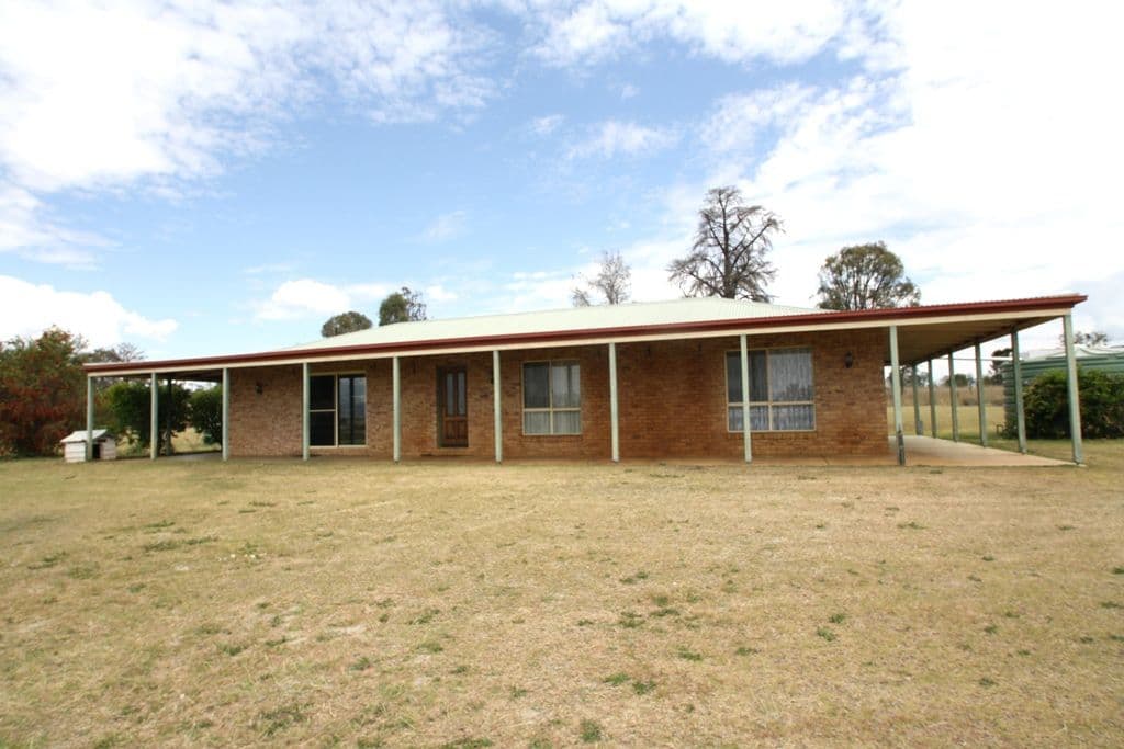 98 Orchard Road, Loch Lomond QLD 4370, Loch Lomond - Thumbnail 2