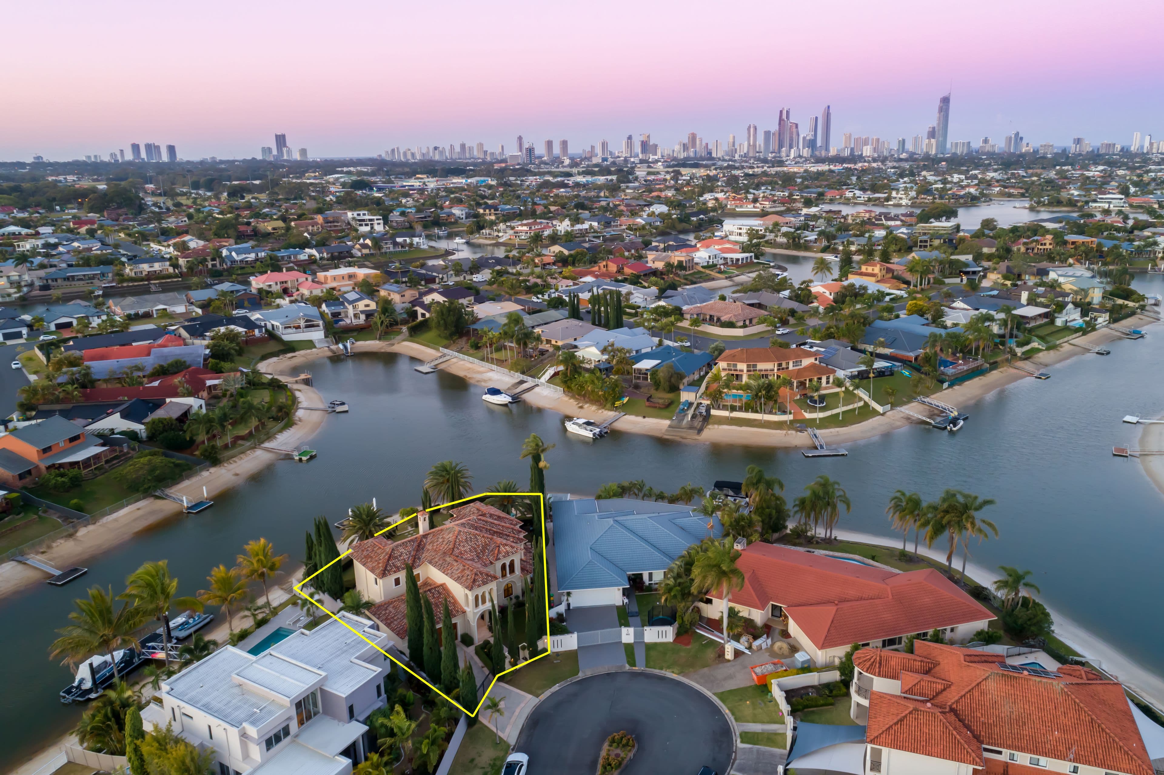 10 Montrose Court, Benowa Waters QLD 4217, Benowa - Thumbnail 5