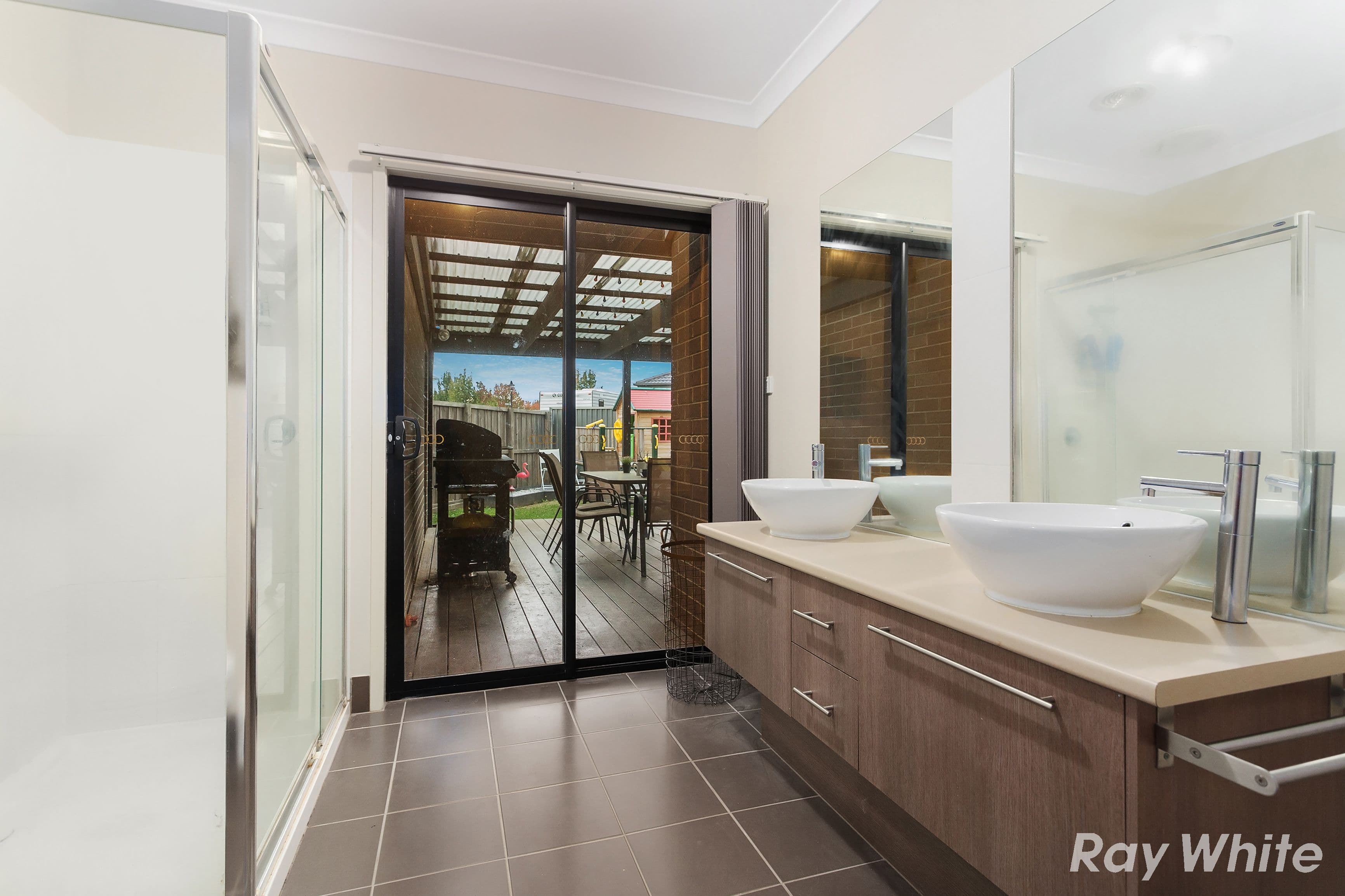 3 Greenway Drive, Pakenham VIC 3810, Pakenham - Thumbnail 5