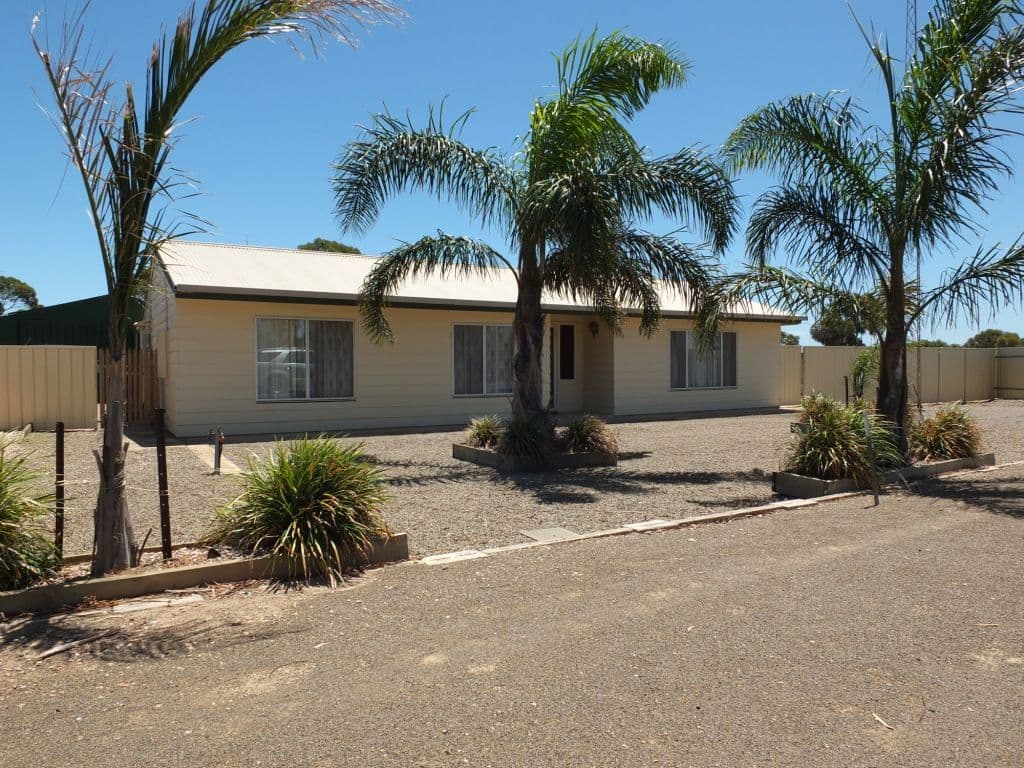 2 Richard Street, Wallaroo SA 5556, Wallaroo - Thumbnail 2