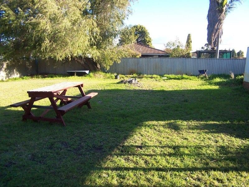 12 Oakland Avenue, CLOVERDALE WA 6105, Cloverdale - Thumbnail 3