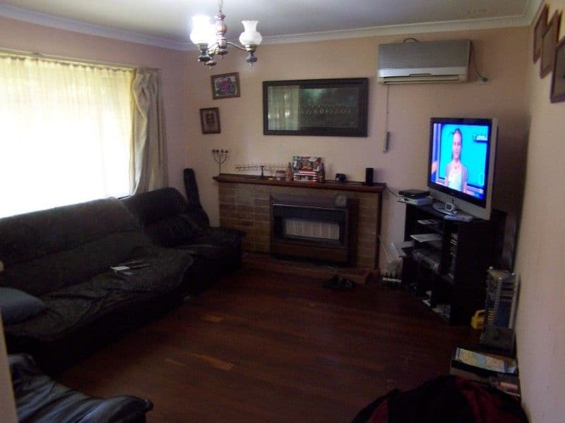 12 Oakland Avenue, CLOVERDALE WA 6105, Cloverdale - Thumbnail 5