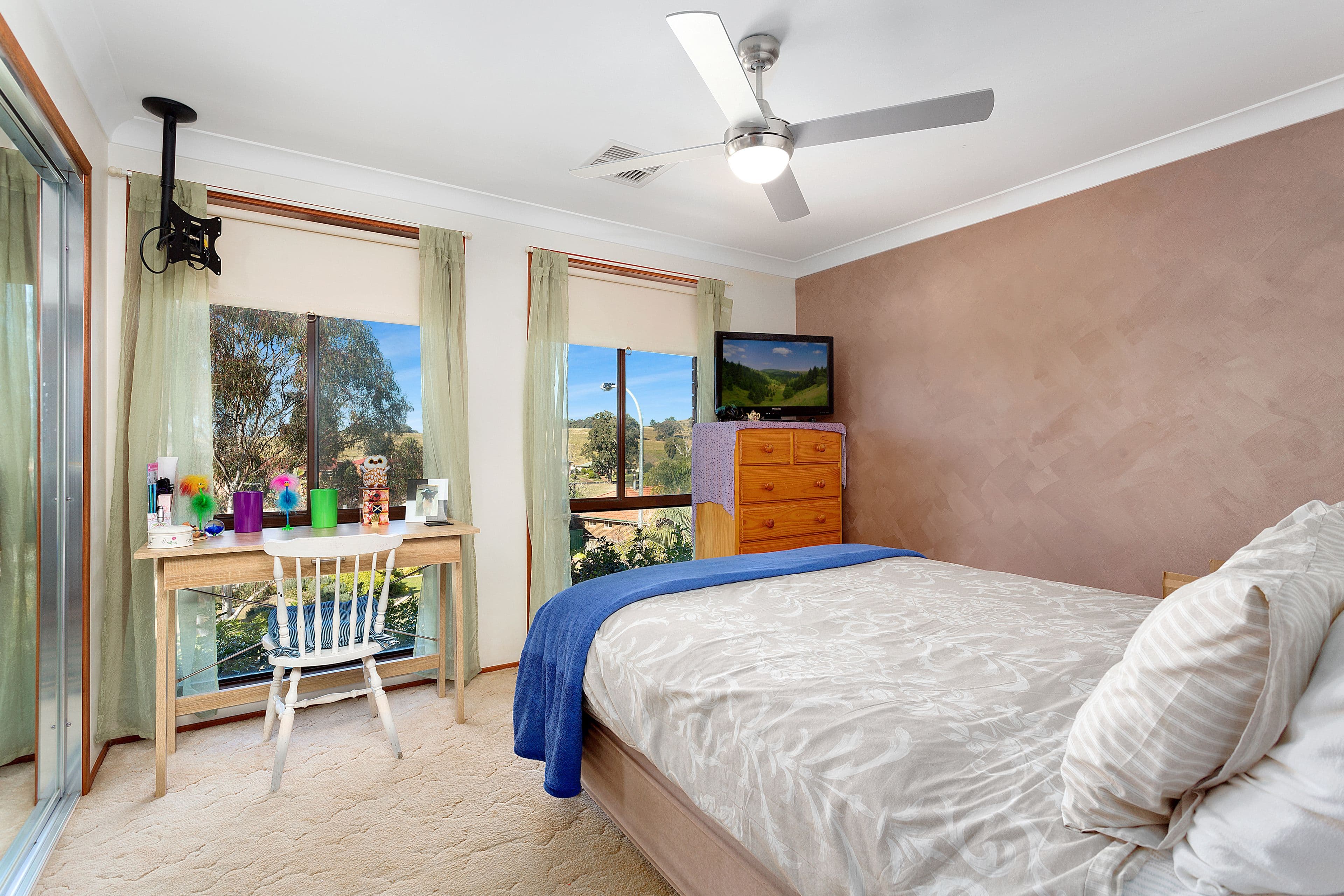 30 Columbia Street, Kearns - Thumbnail 4