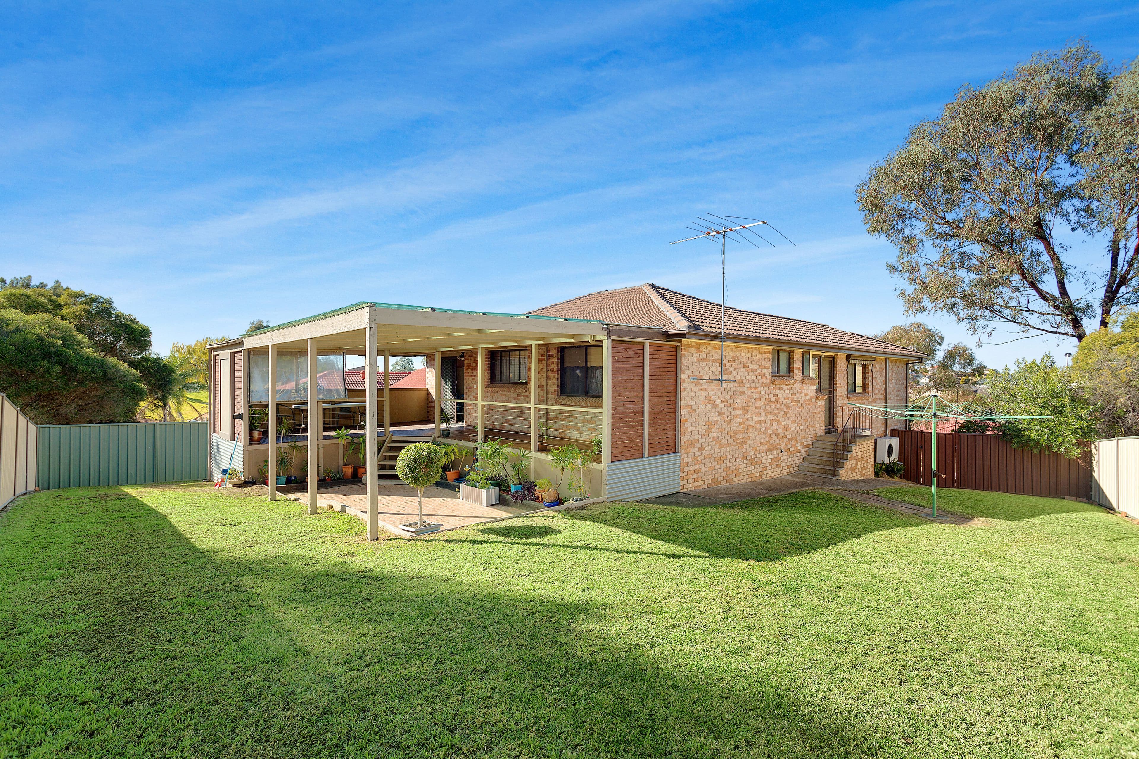 30 Columbia Street, Kearns - Thumbnail 6