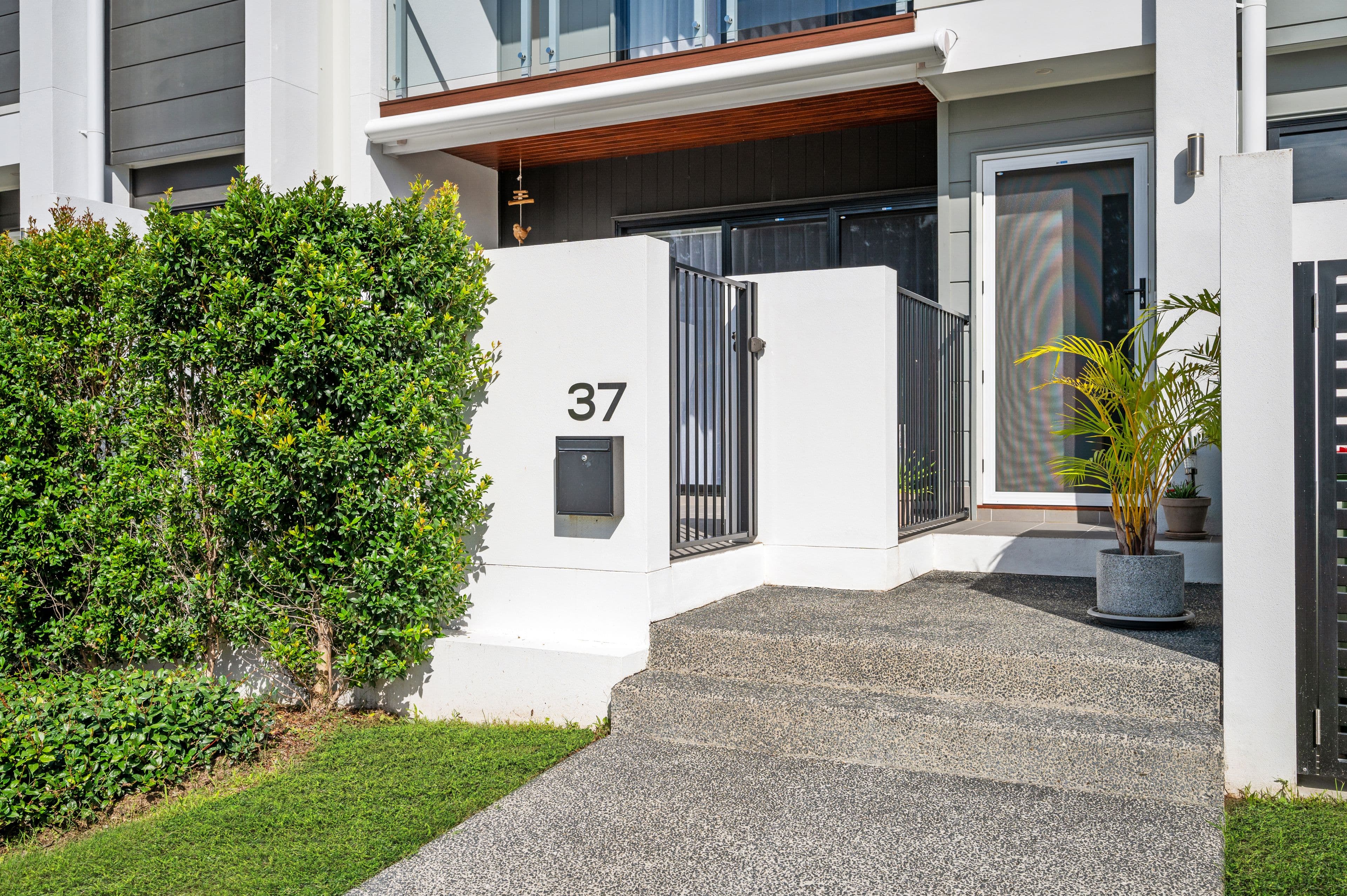 37 Turnberry Way, Brookwater QLD 4300, Brookwater - Thumbnail 2