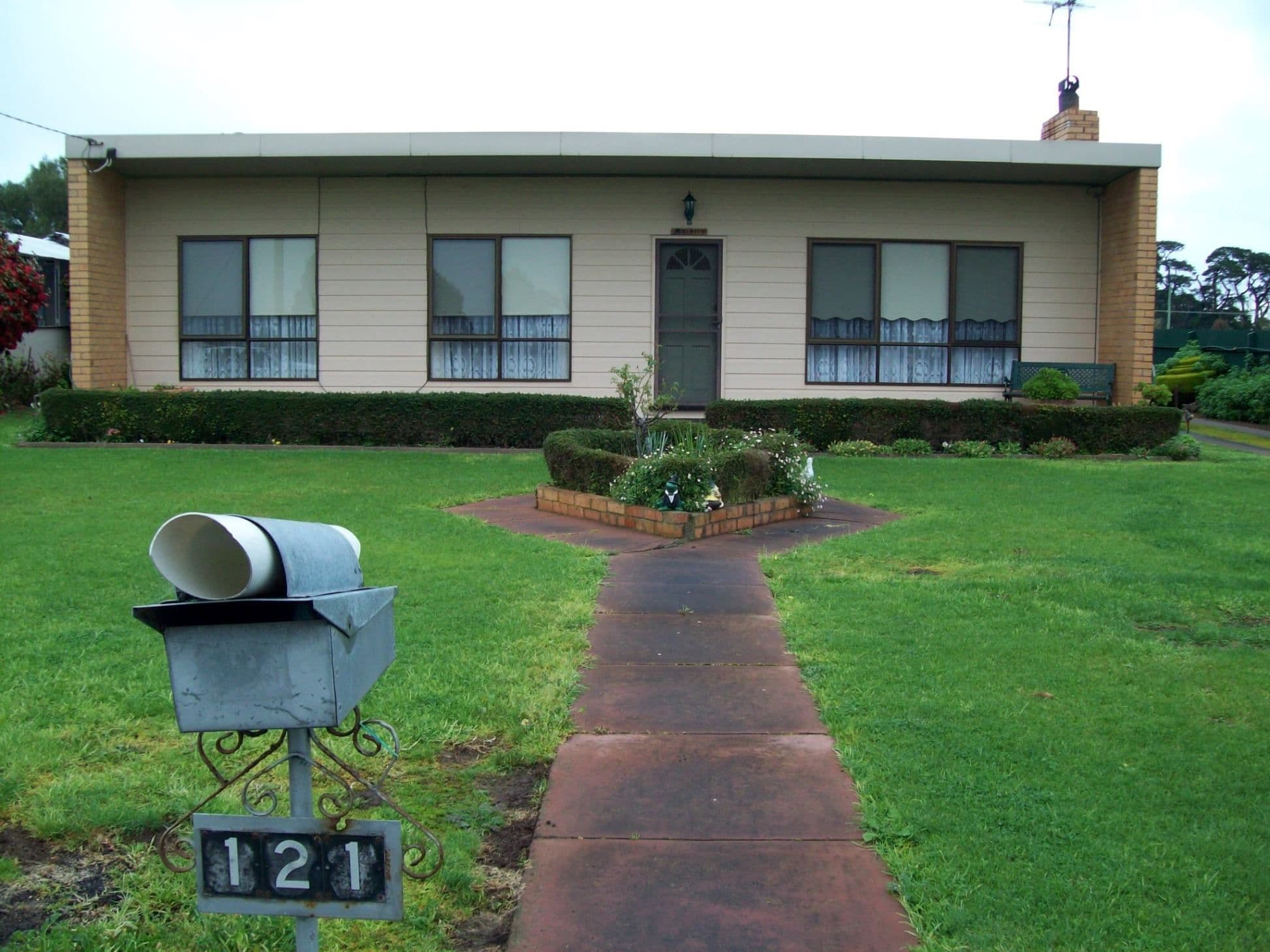 121 Watton Street, PENSHURST VIC 3289, Penshurst - Image 1