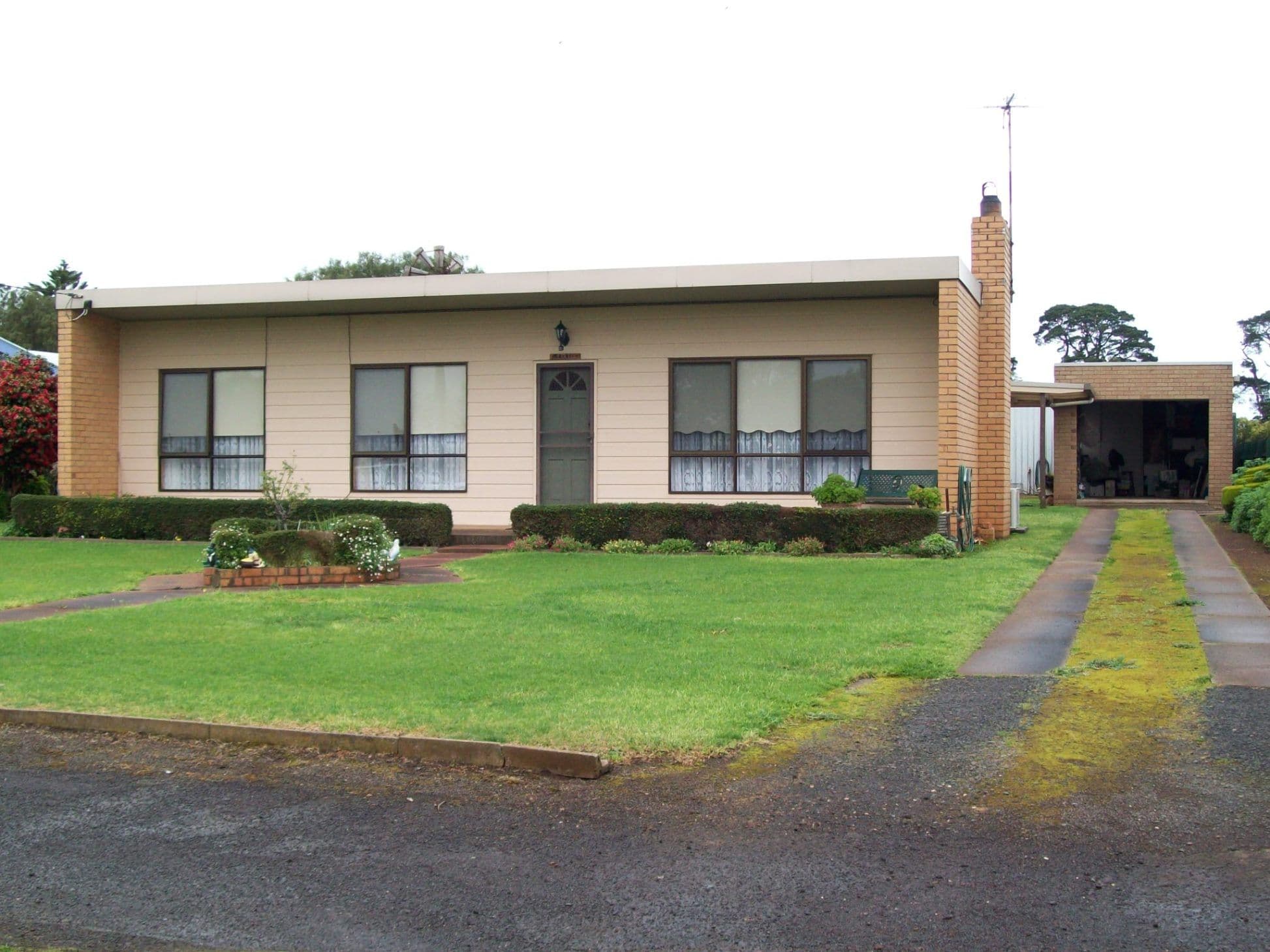 121 Watton Street, PENSHURST VIC 3289, Penshurst - Thumbnail 2