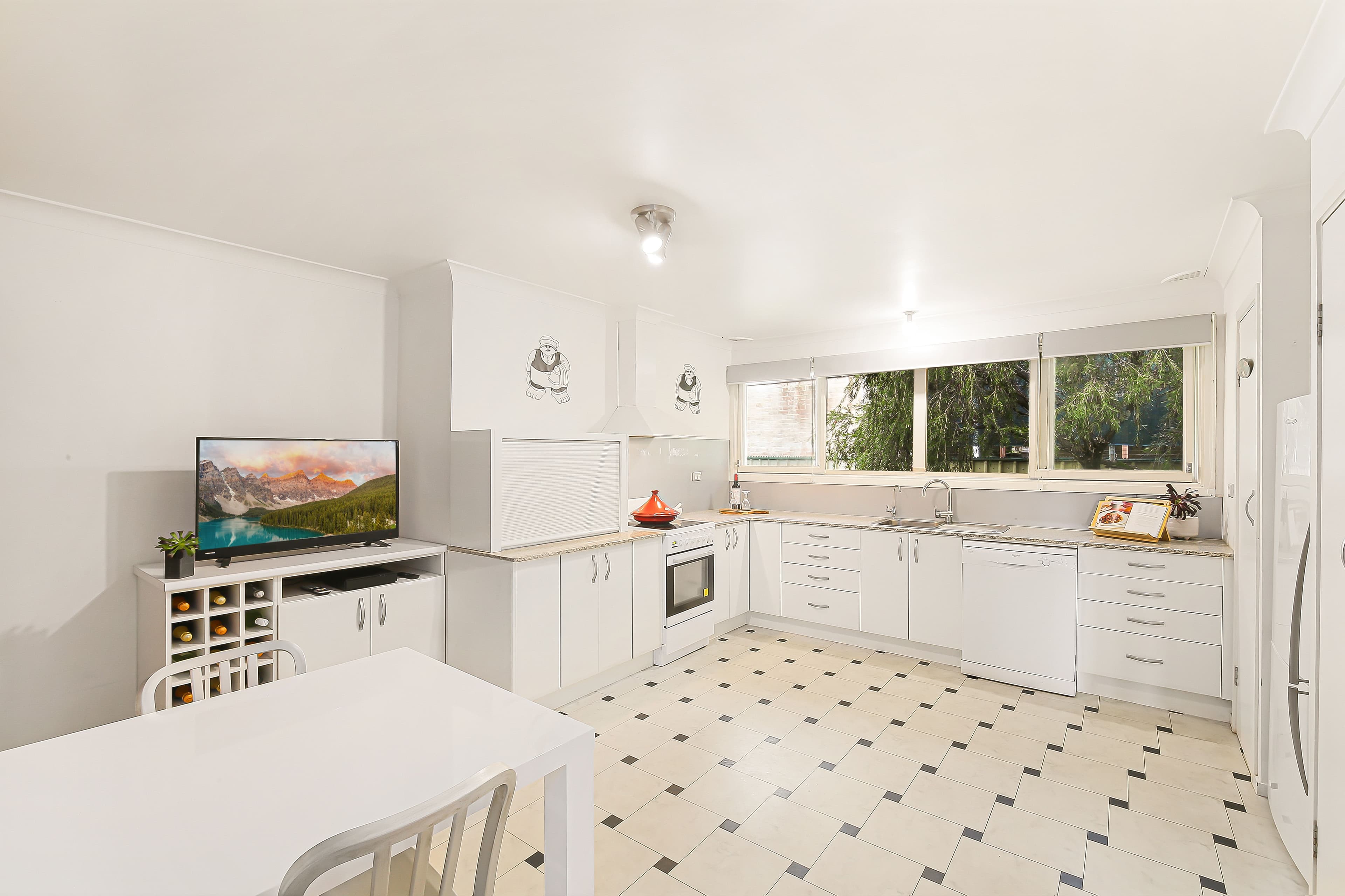 216 Avoca Drive, Green Point NSW 2251, Green Point - Thumbnail 5