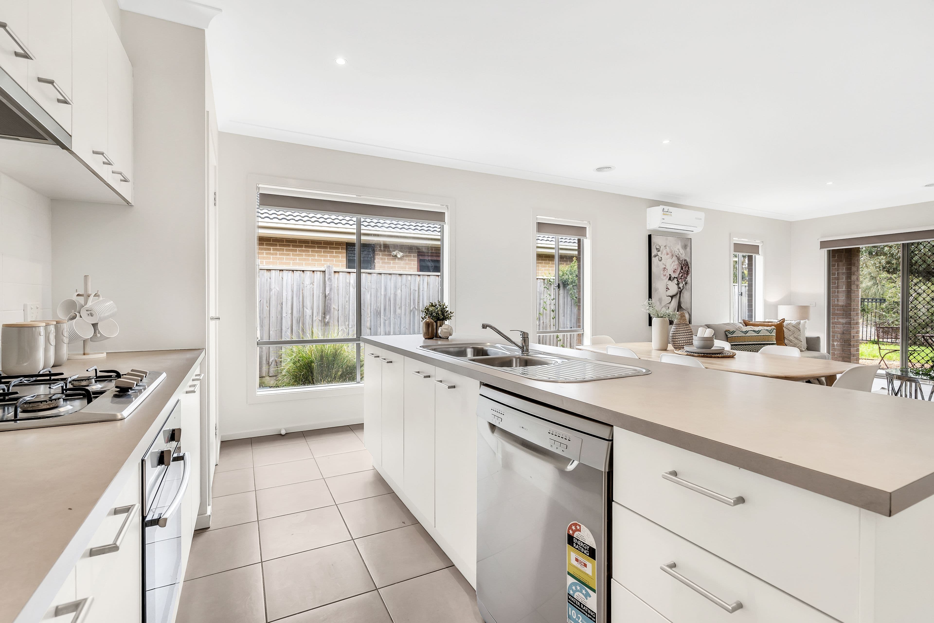 27 Belleview Crescent, Beveridge VIC 3753, Beveridge - Thumbnail 8