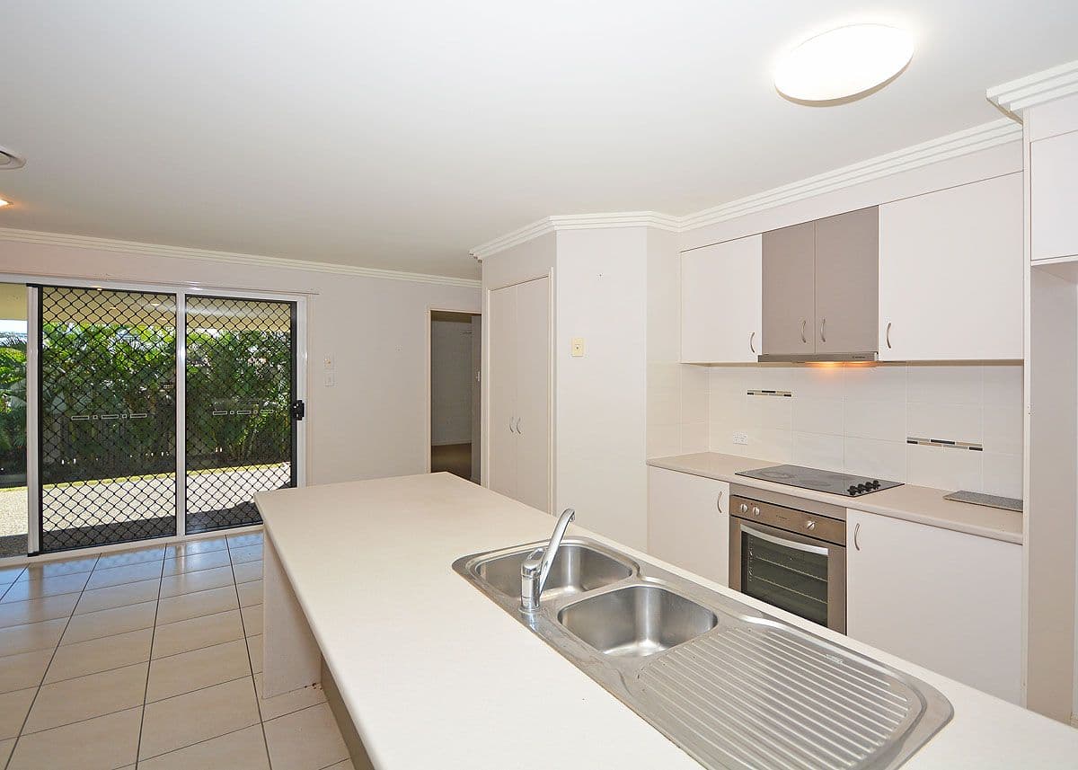 15 Bayswater Drive, Urraween QLD 4655, Urraween - Thumbnail 4