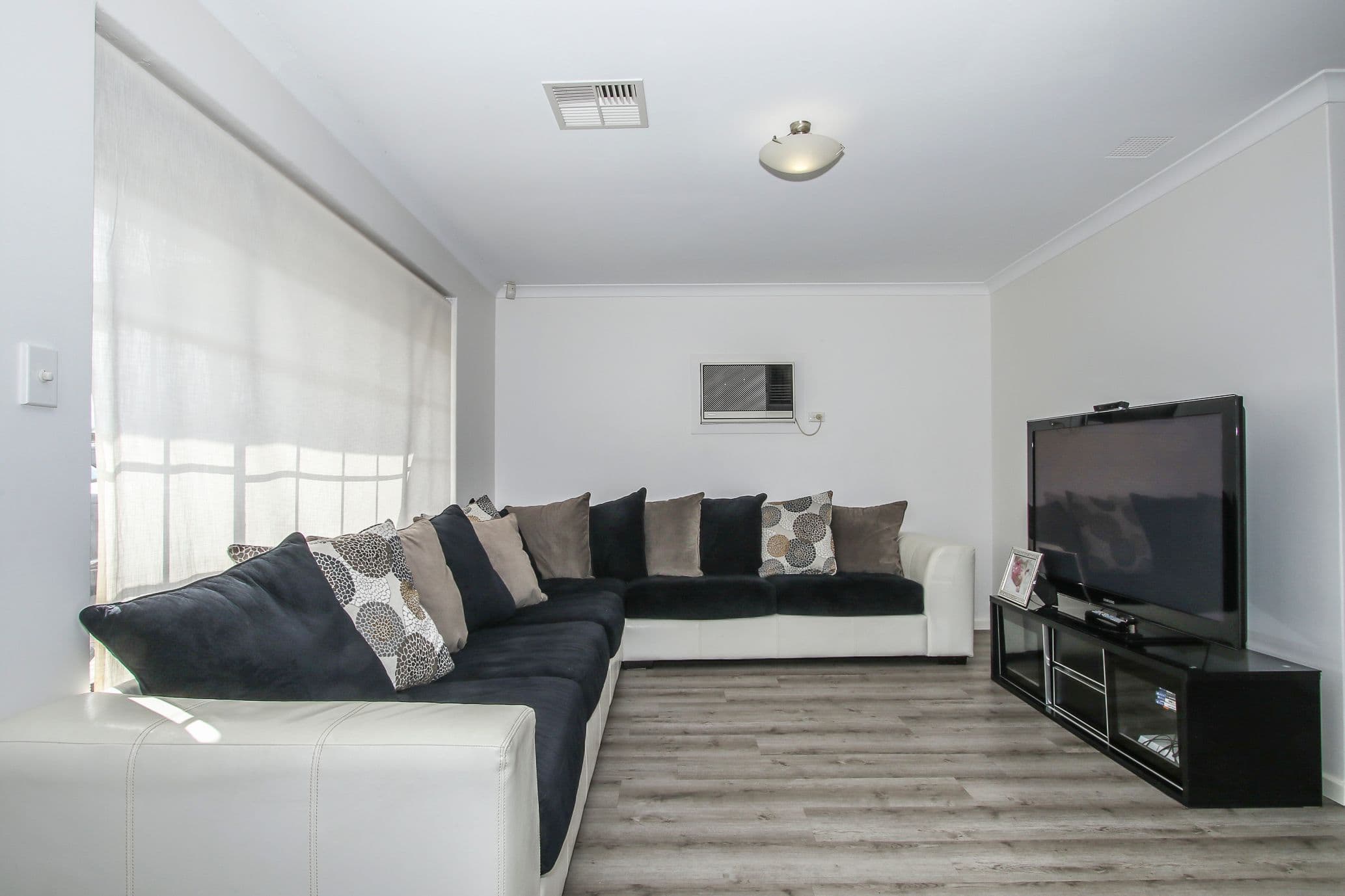 26 Lyrebird Square, Ballajura WA 6066, Ballajura - Thumbnail 3