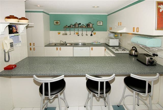 16 Perry Court, ROXBURGH PARK VIC 3064, Roxburgh Park - Thumbnail 2