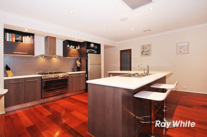 8 Kemsley Green, CRANBOURNE VIC 3977, Cranbourne East - Thumbnail 3