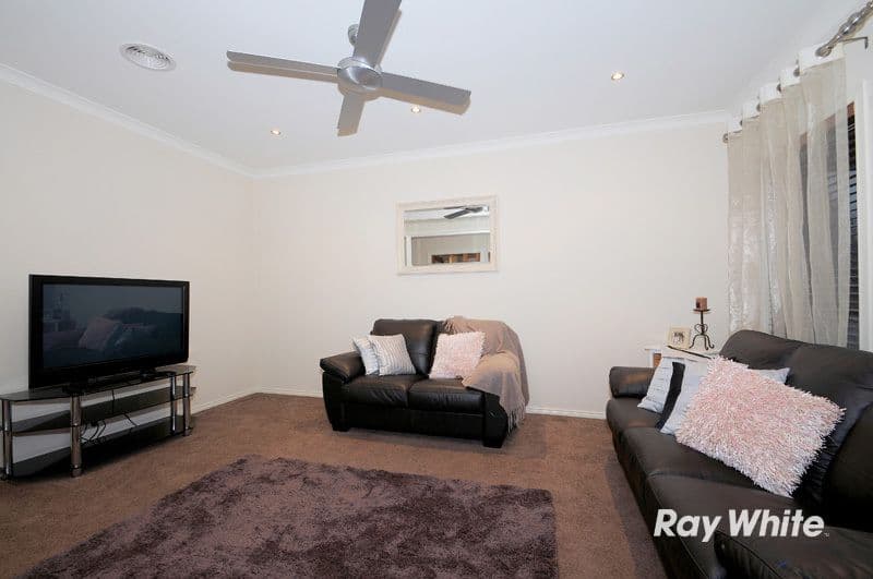 8 Kemsley Green, CRANBOURNE VIC 3977, Cranbourne East - Thumbnail 8