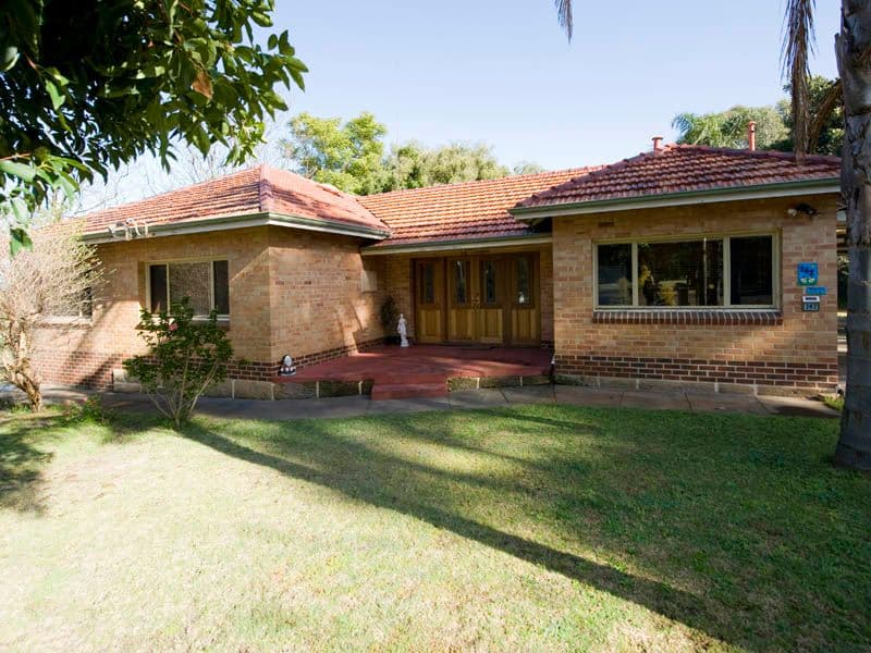 86 Victoria Road, WATTLE GROVE WA 6107, Wattle Grove - Thumbnail 2