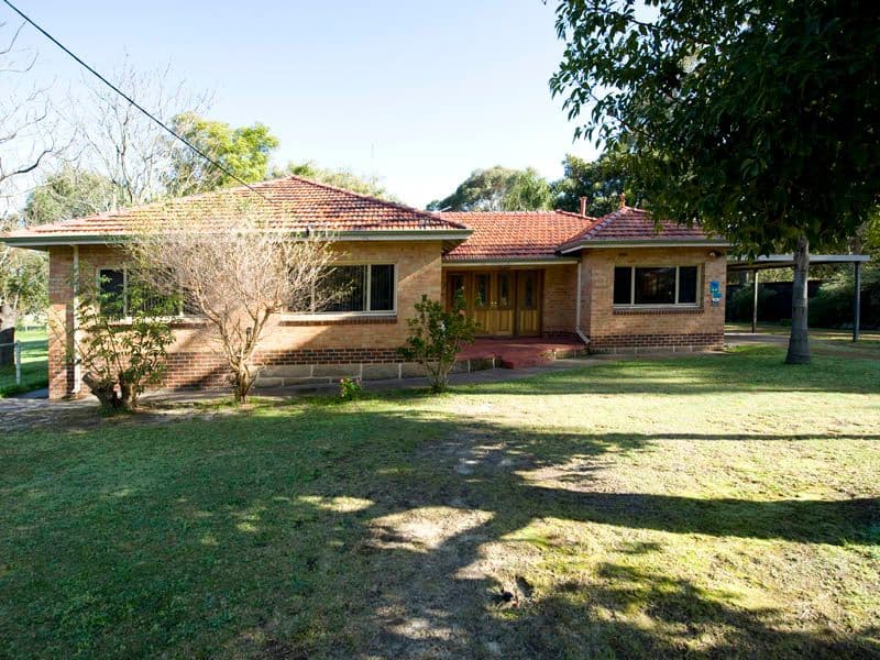 86 Victoria Road, WATTLE GROVE WA 6107, Wattle Grove - Thumbnail 3