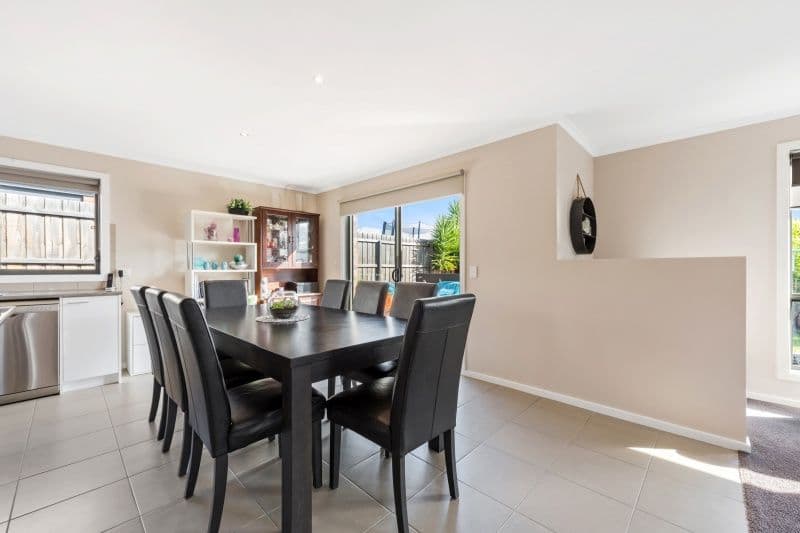 11 Willowbrae Way, Bannockburn VIC 3331, Bannockburn - Thumbnail 5