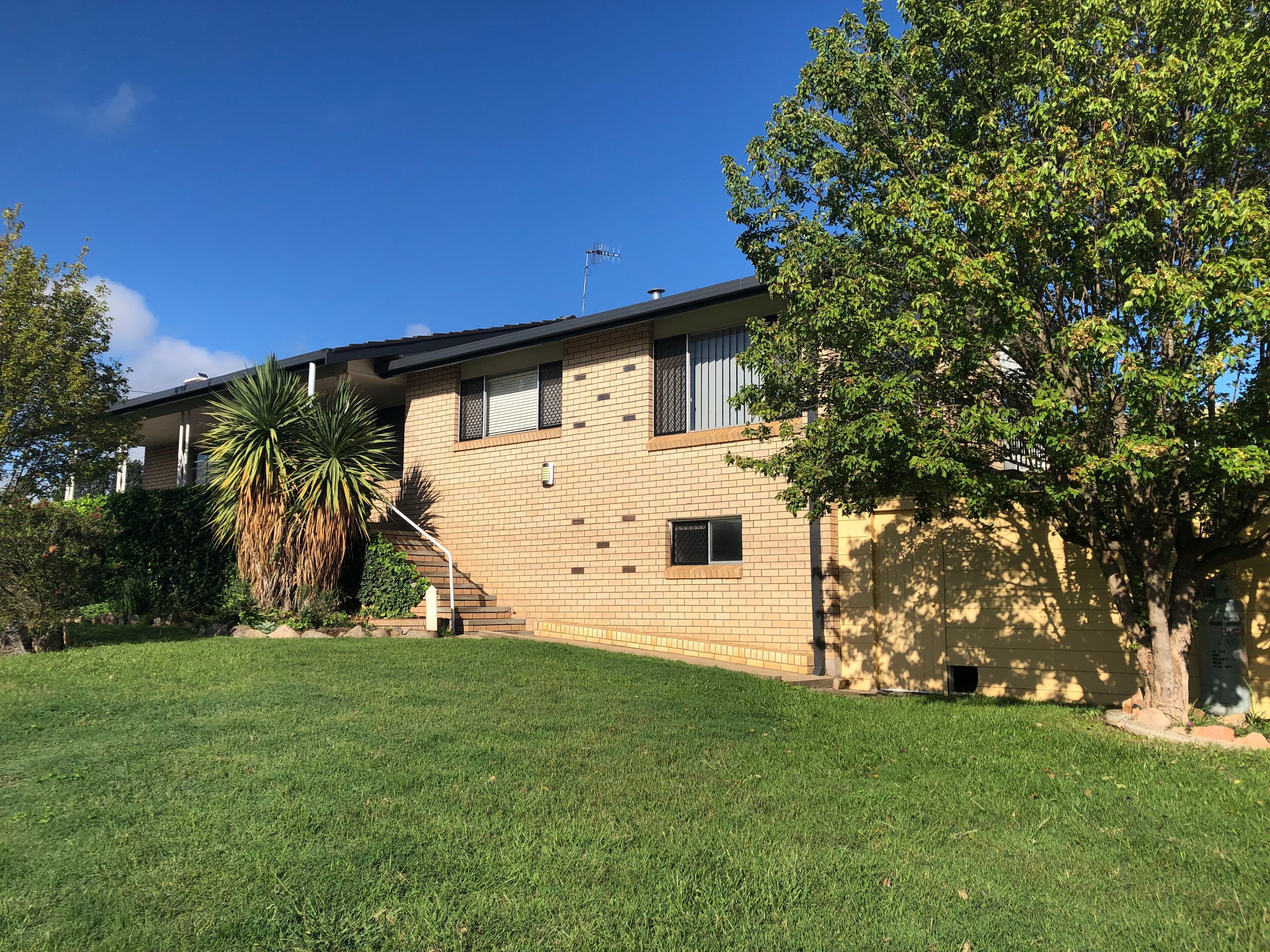 10 Short Street, Glen Innes NSW 2370, Glen Innes - Image 1