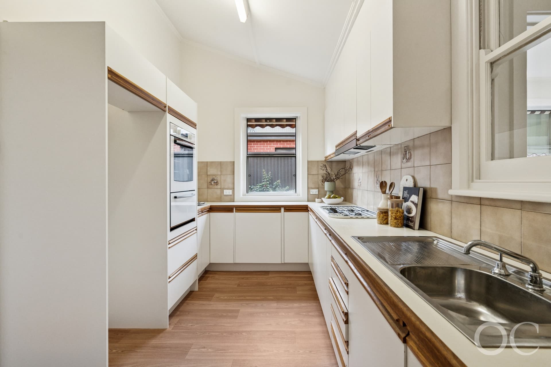 9 Cumberland Avenue, Cumberland Park - Thumbnail 6