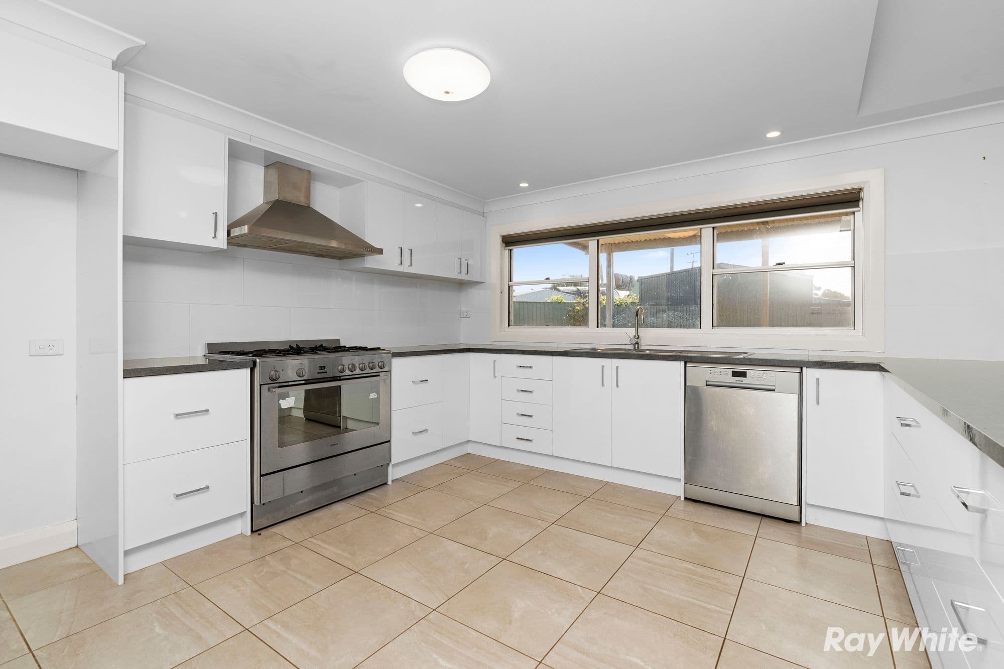 36 Mann Street, Coolamon NSW 2701, Coolamon - Thumbnail 4