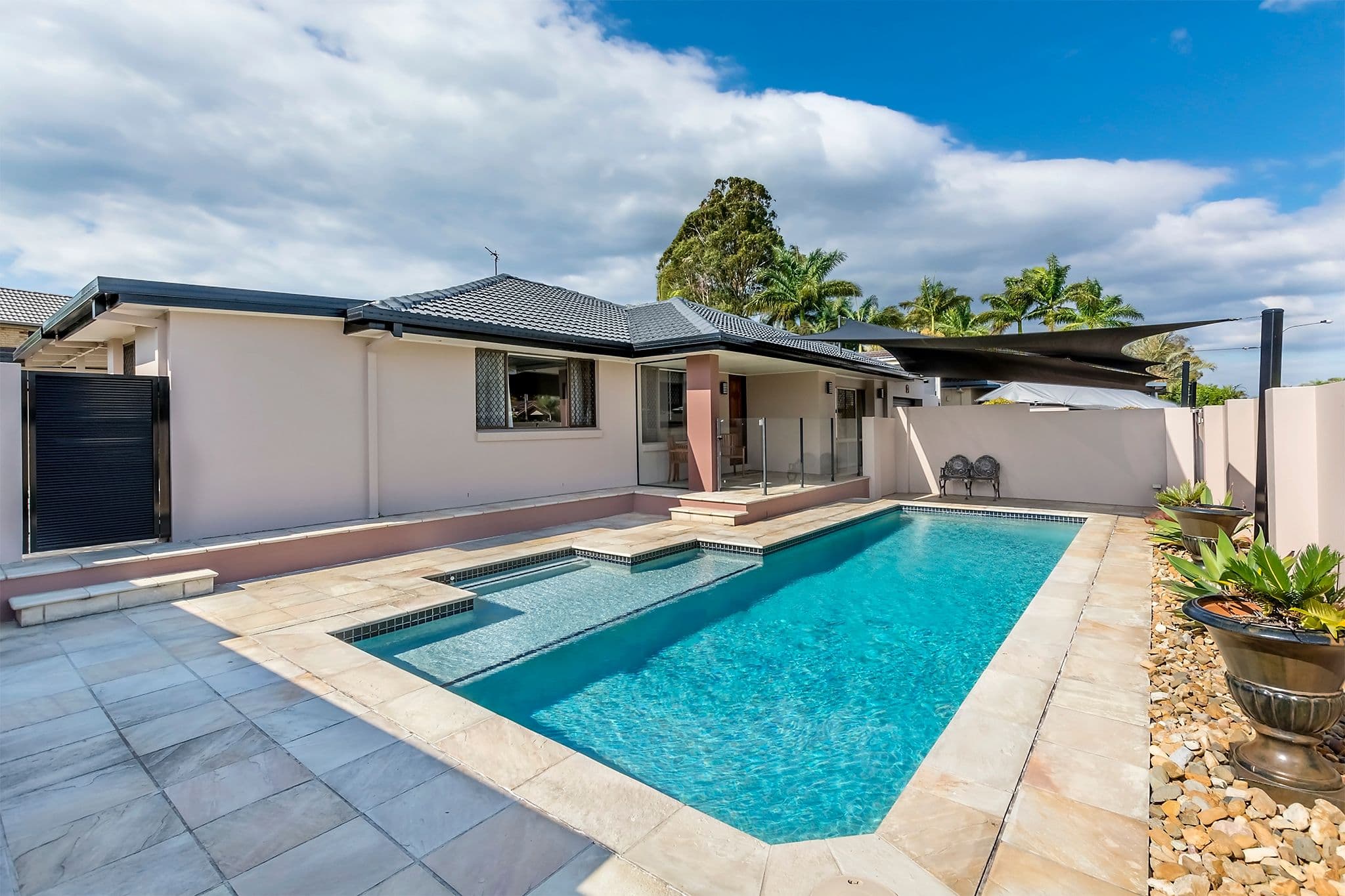 16 Dunlin Drive, Burleigh Waters QLD 4220, Burleigh Waters - Thumbnail 2