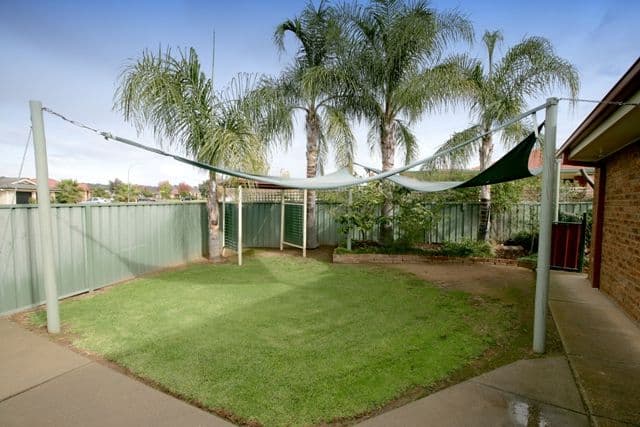 45 Yentoo Drive, GLENFIELD PARK NSW 2650, Glenfield Park - Thumbnail 3