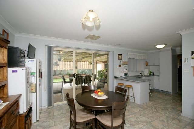 45 Yentoo Drive, GLENFIELD PARK NSW 2650, Glenfield Park - Thumbnail 6
