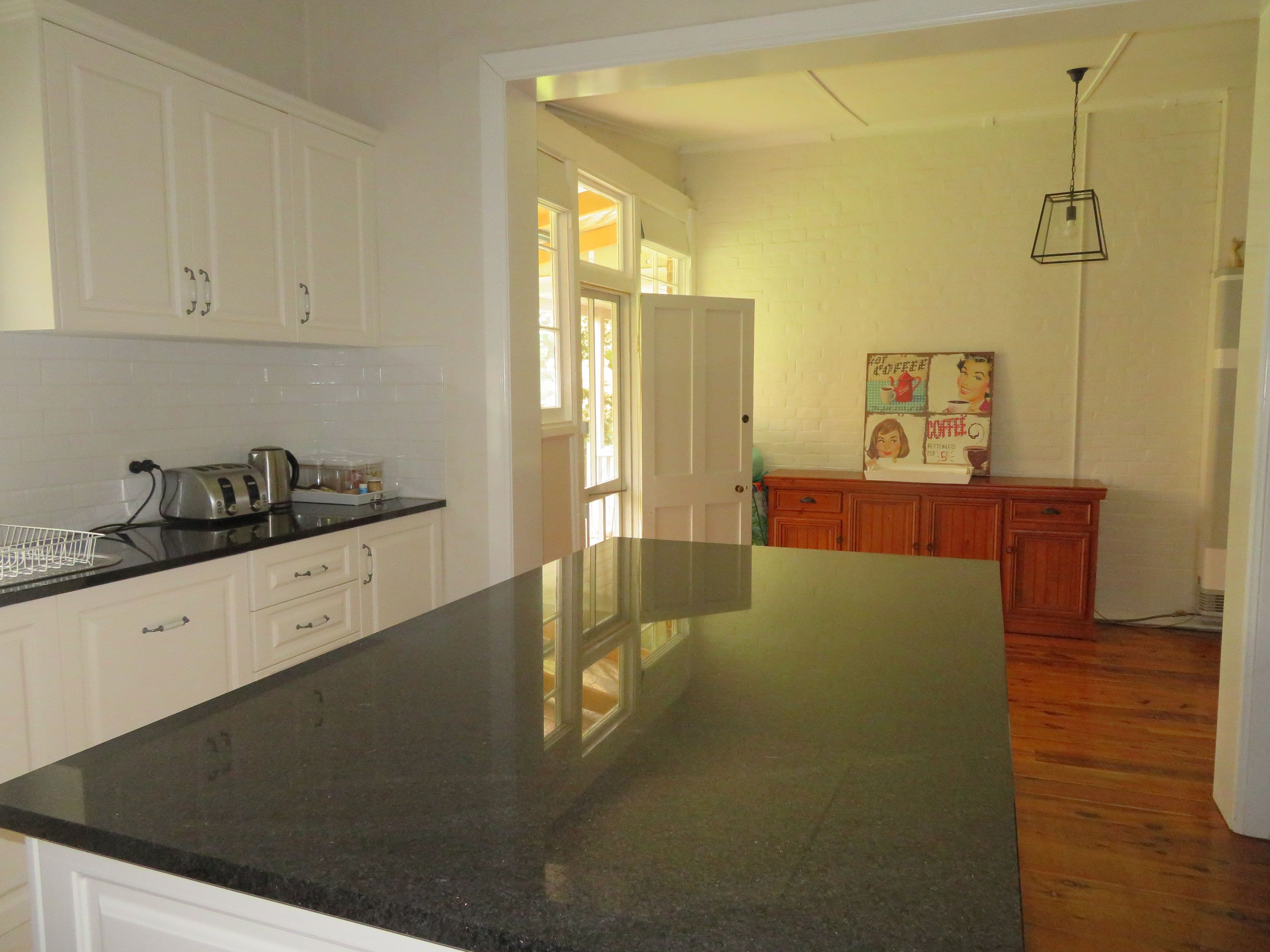 94 Punch Street, Gundagai NSW 2722, Gundagai - Thumbnail 4