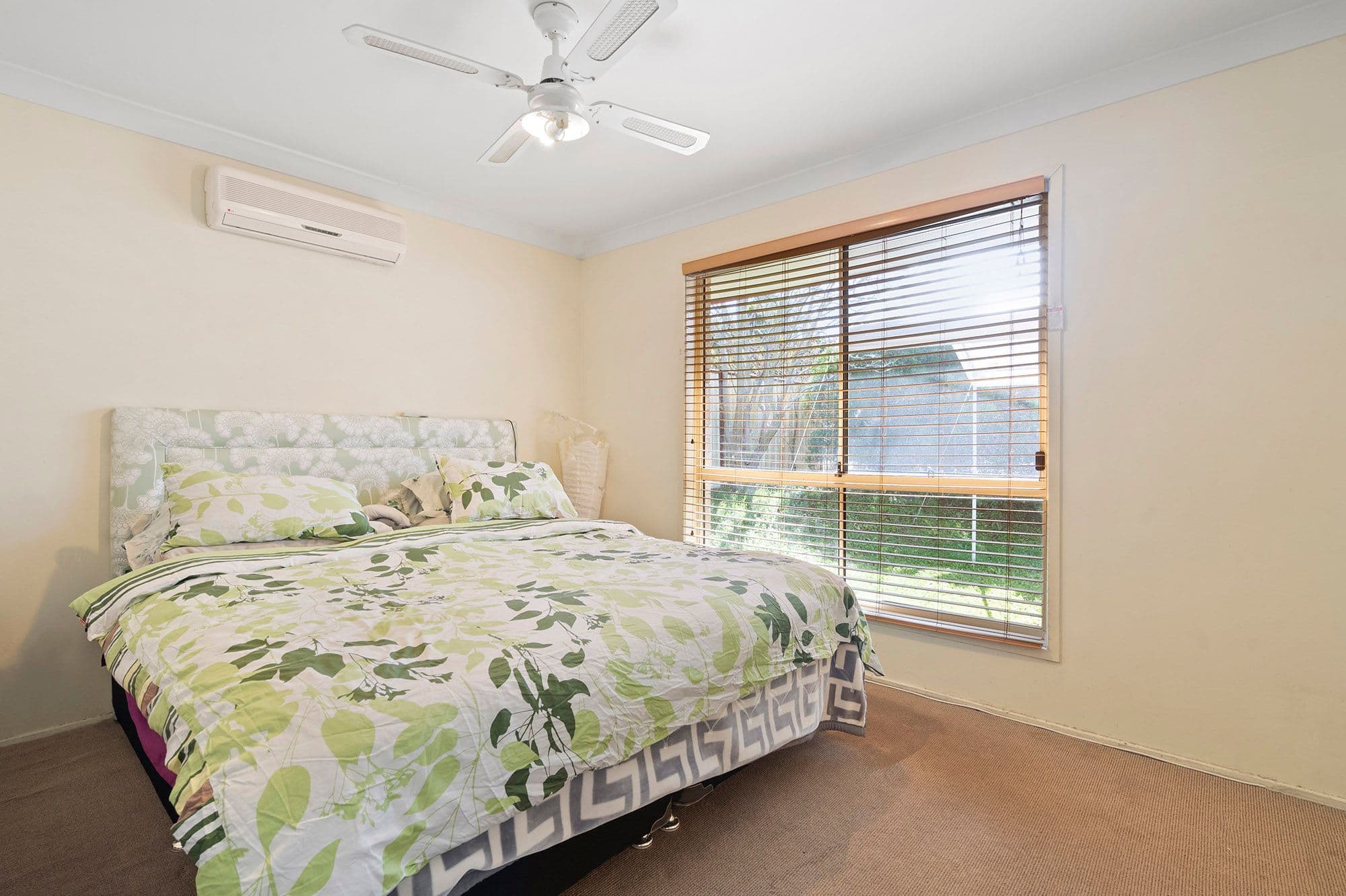 56 Juers Street, Kingston QLD 4114, Kingston - Thumbnail 2