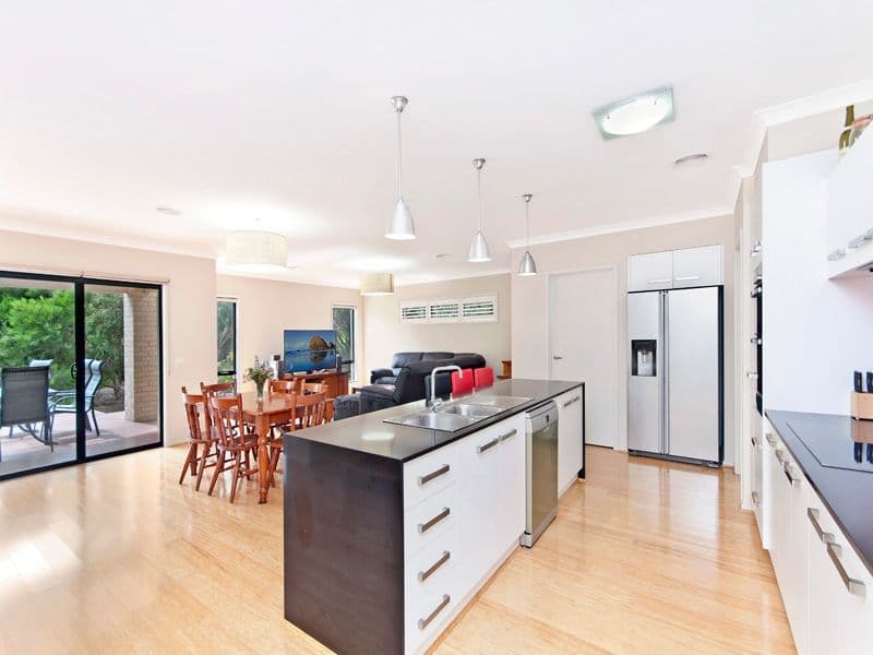 6a Logans Beach Road, Warrnambool VIC 3280, Warrnambool - Thumbnail 5