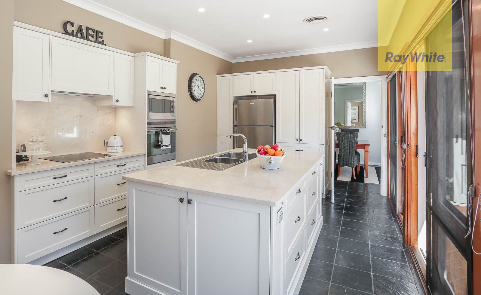 14 Holmes Avenue, Oatlands - Thumbnail 6