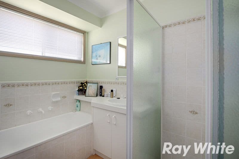4 Holt Place, PAKENHAM VIC 3810, Pakenham - Thumbnail 7