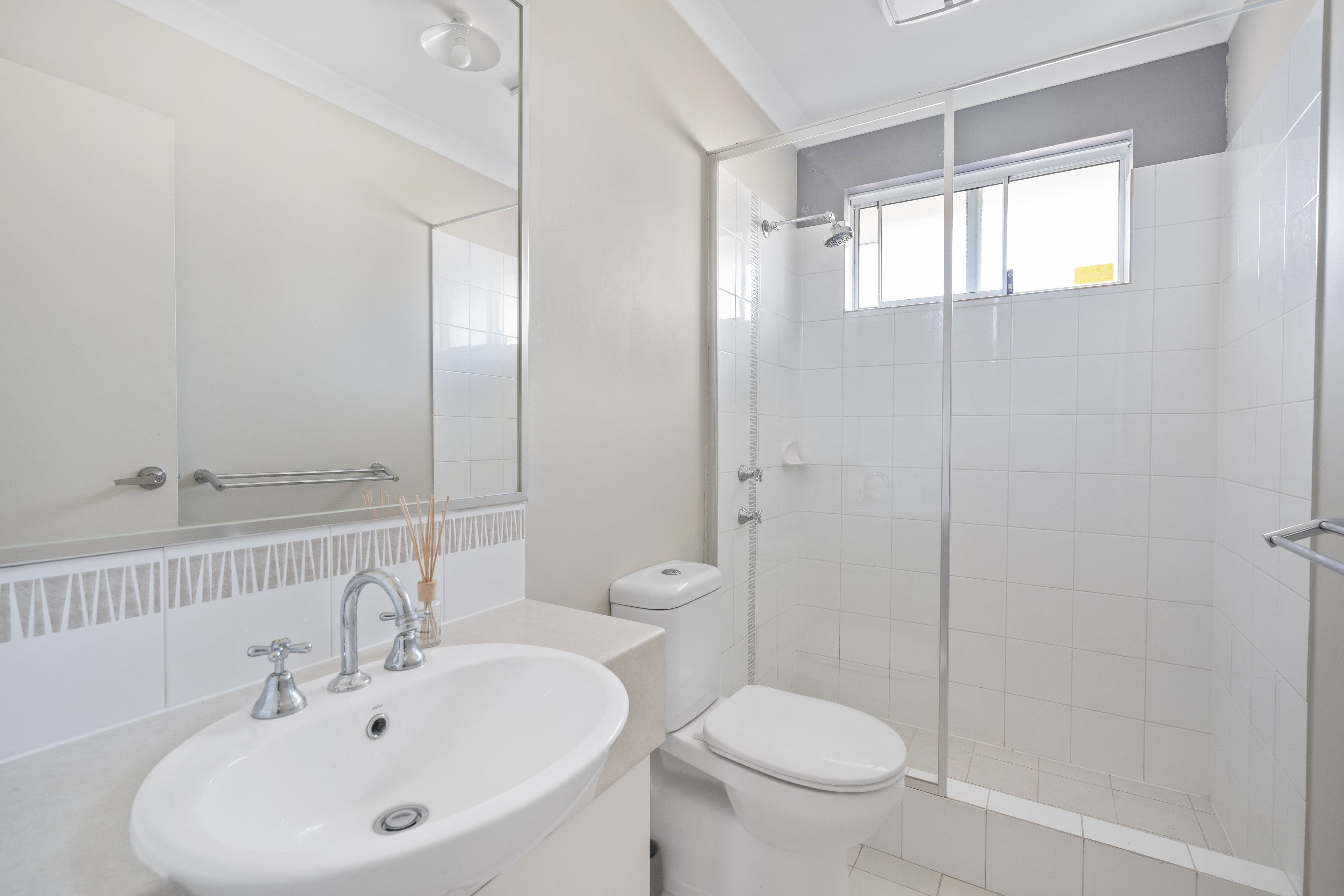 82C Spring Road, Thornlie WA 6108, Thornlie - Thumbnail 8